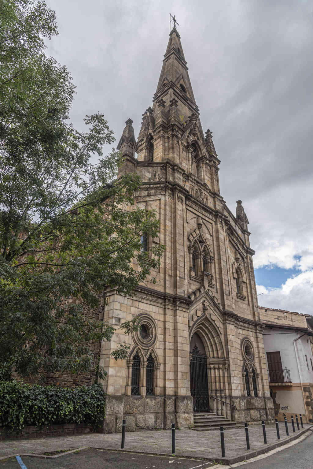 Guipúzcoa - Oñati 17 - iglesia de Agustinos.jpg